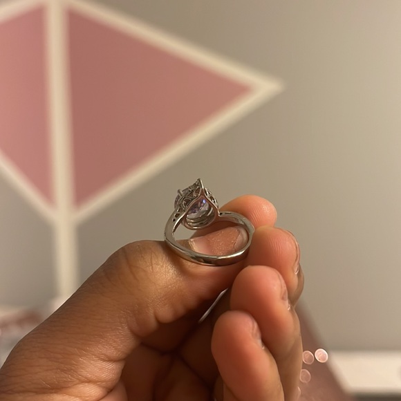Lavendar Tear Drop Crystal Ring ‼️BUNDLE AND SAVE‼️ - Picture 2 of 2